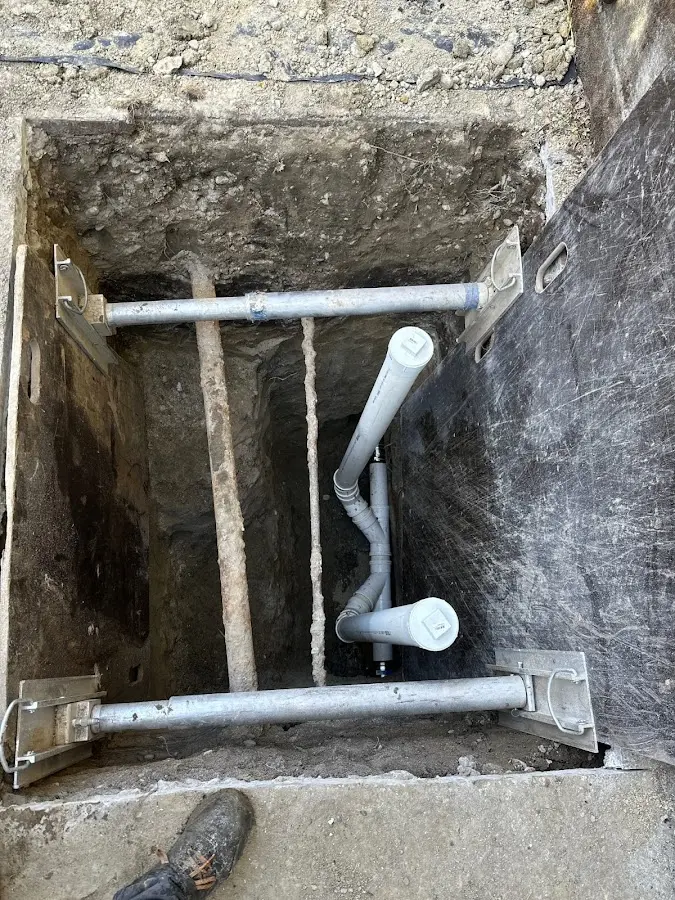 Experienced plumber completing Gas Line Repair work in Chinle